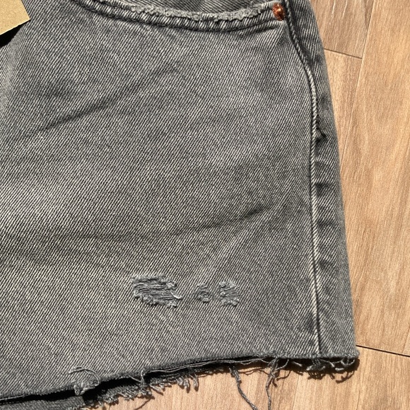 Levi’s distressed high rise 501 jean cotton denim short cutoff vibe 31 - Picture 7 of 17